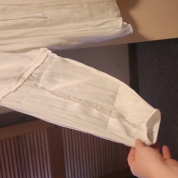 Long sleeve top - Picture 2 of 3